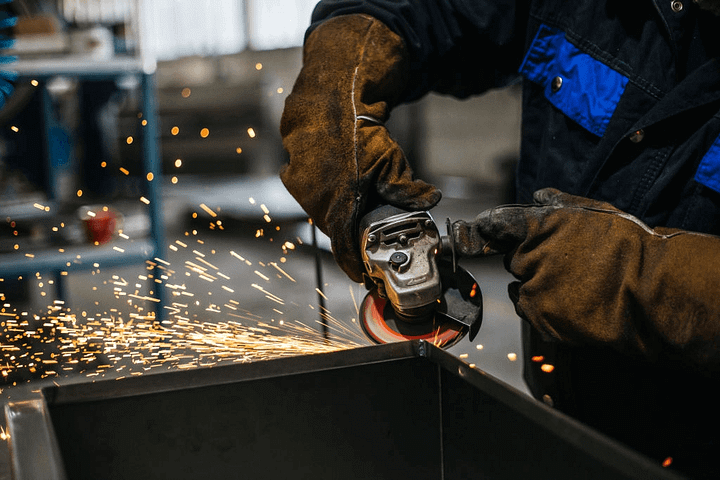What are Welding Gloves Made Of
